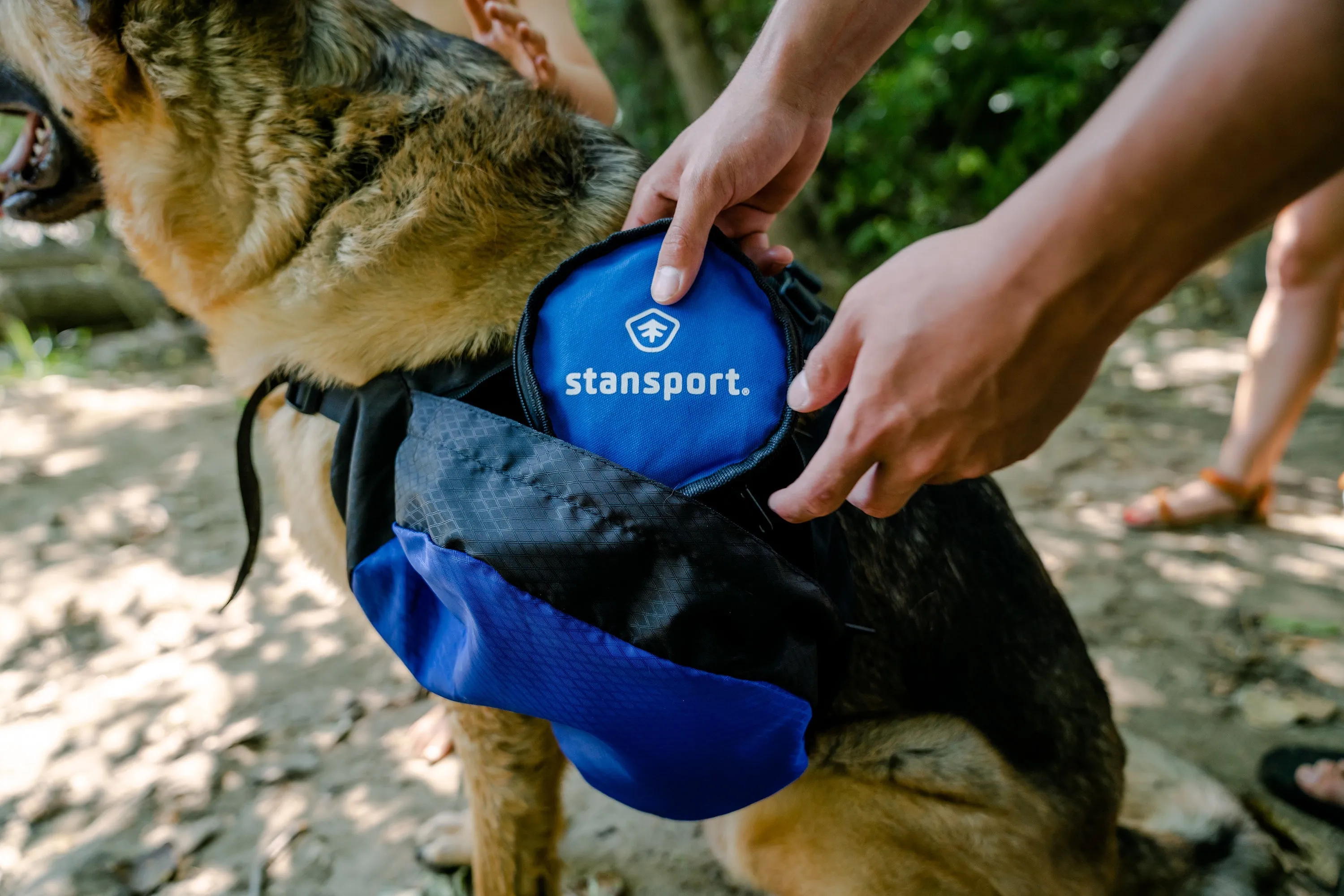 Collapsible Dog Bowls - Double Zips Together