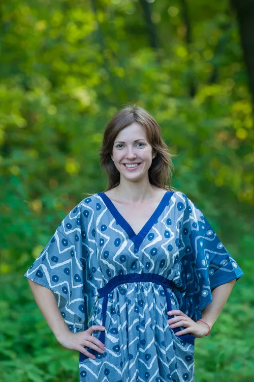 Dark Blue Breezy Bohemian Style Caftan in Chevron Dots Pattern