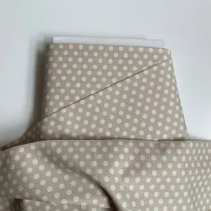 Tilda Fabrics : Medium Dots - Light Grey